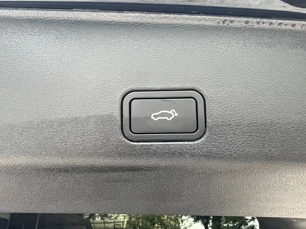 Geely Xingyue L — миниатюра 25
