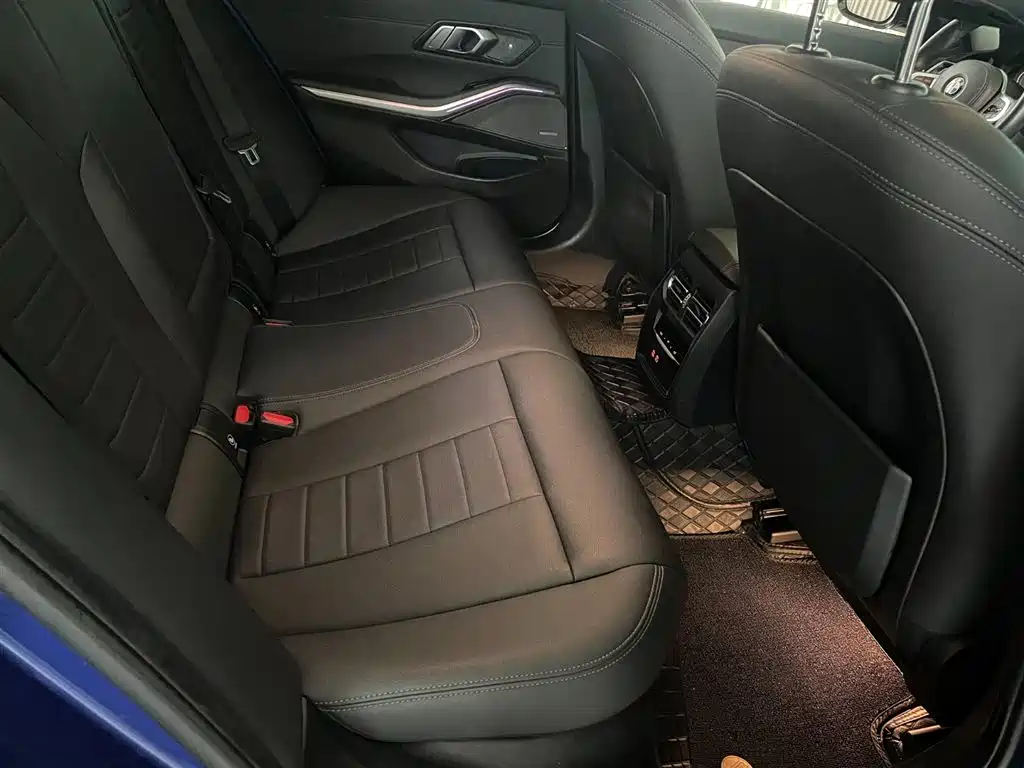BMW 3 Series — миниатюра 13