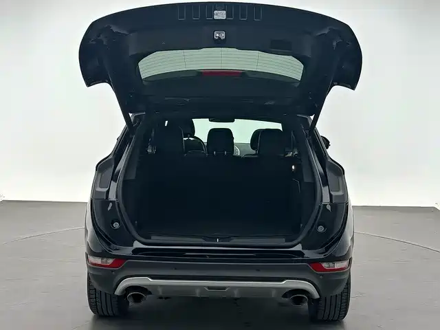 Lincoln MKC — миниатюра 12