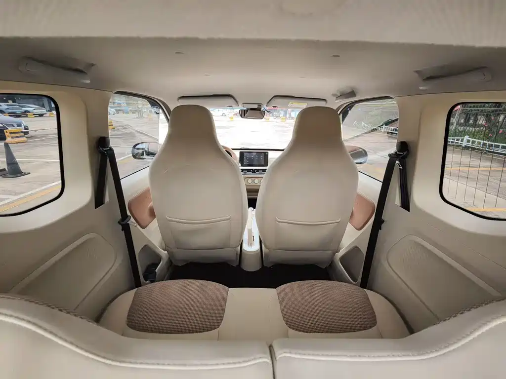 Wuling MINIEV — миниатюра 9