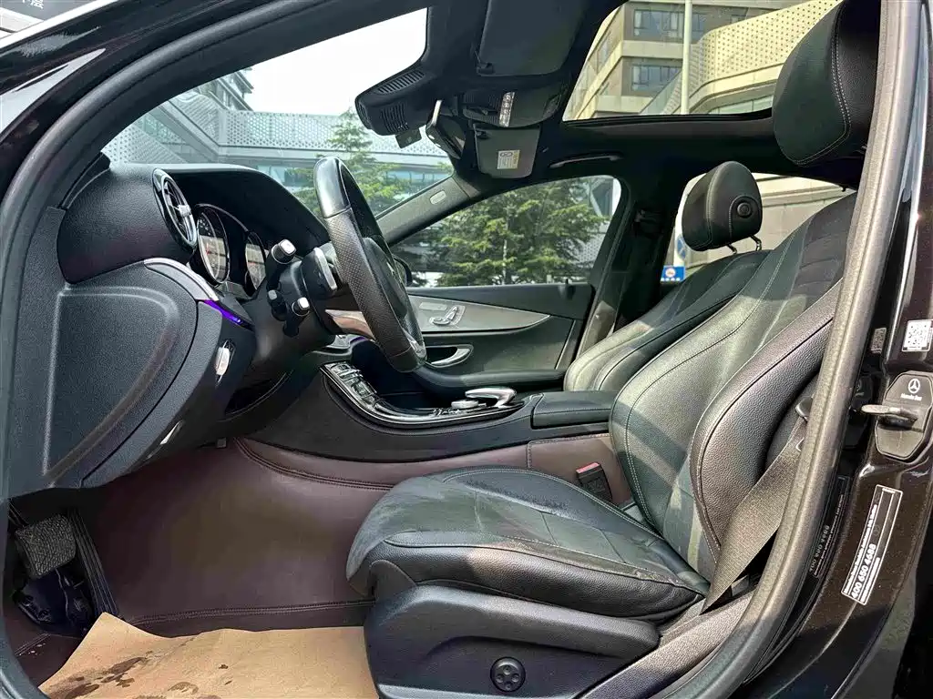 Mercedes-Benz E-Class — миниатюра 4