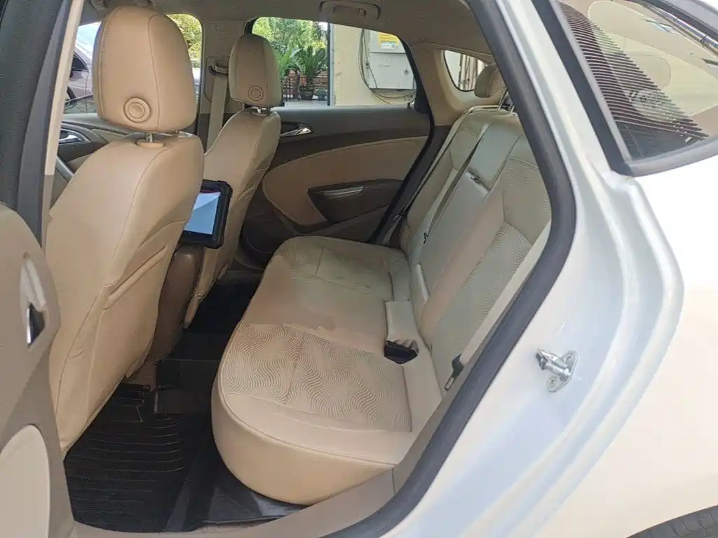 Buick Excelle — миниатюра 17