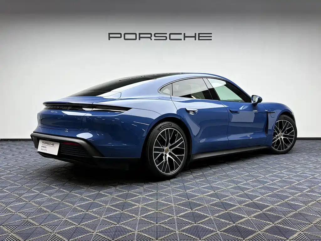 Porsche Taycan 2022 Taycan