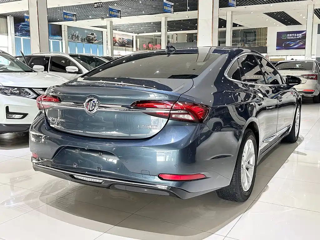 Buick LaCrosse — миниатюра 7