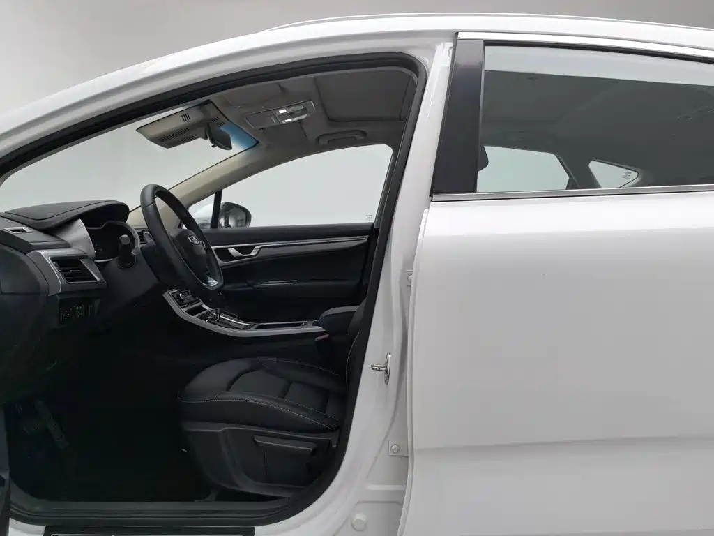Geely Emgrand GS — миниатюра 10