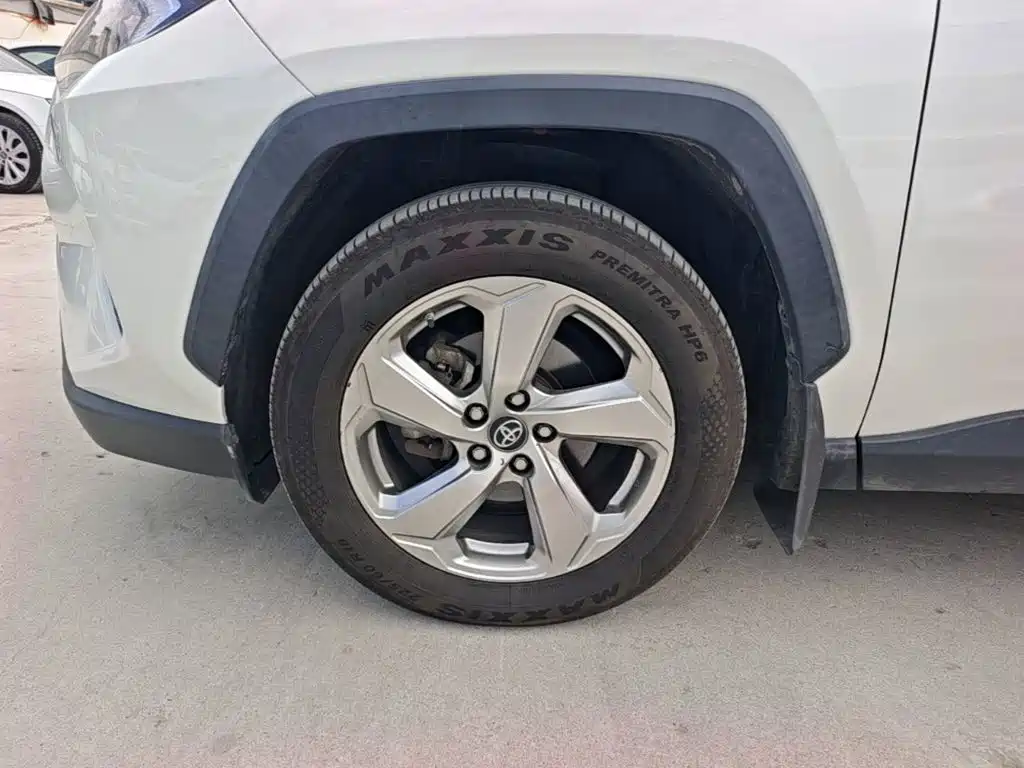 Toyota RAV4 — миниатюра 23