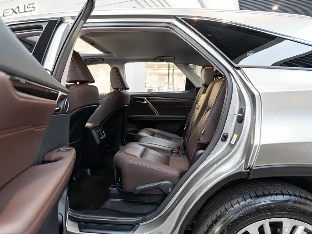 Lexus RX — миниатюра 10
