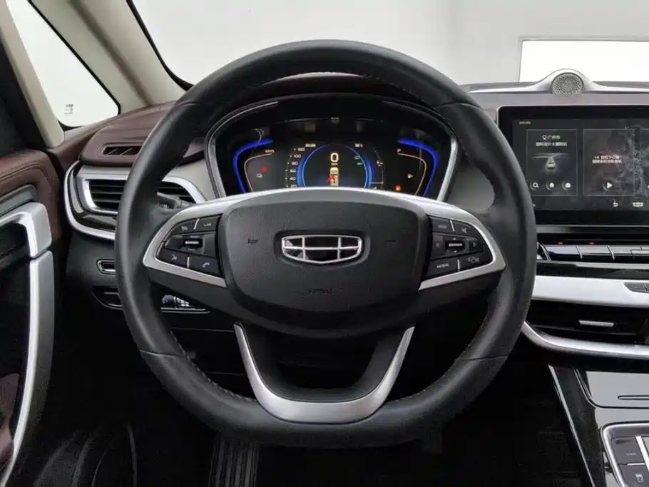 Geely Jia Ji New Energy — миниатюра 15