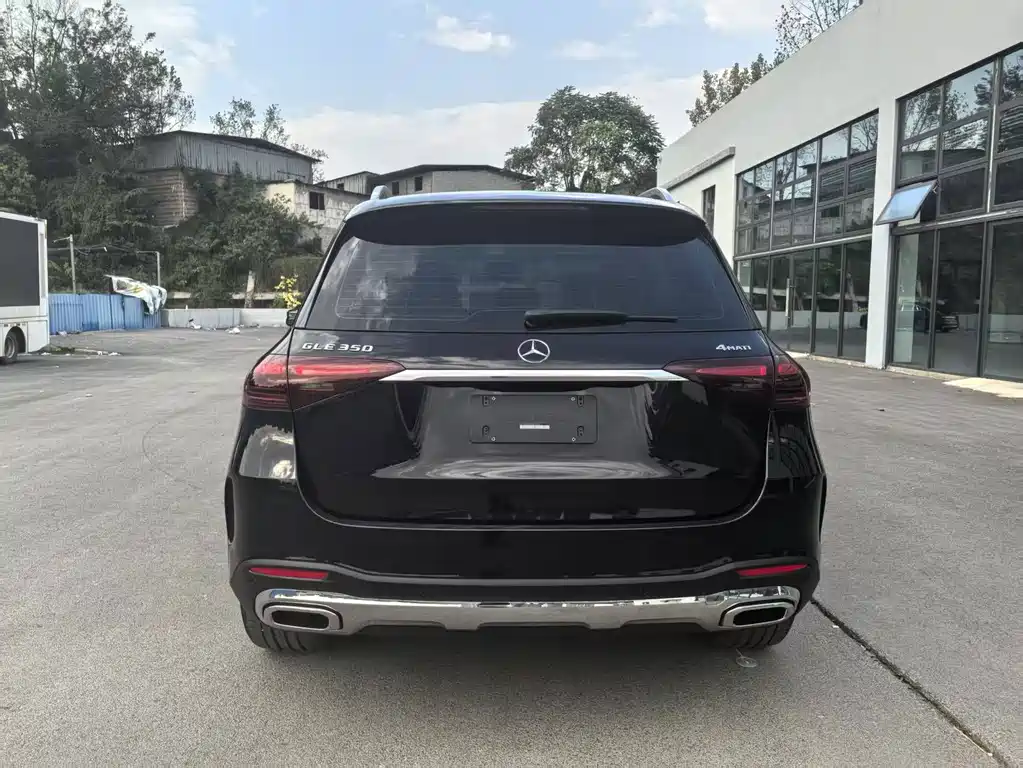 Mercedes-Benz GLE (Import) — миниатюра 13