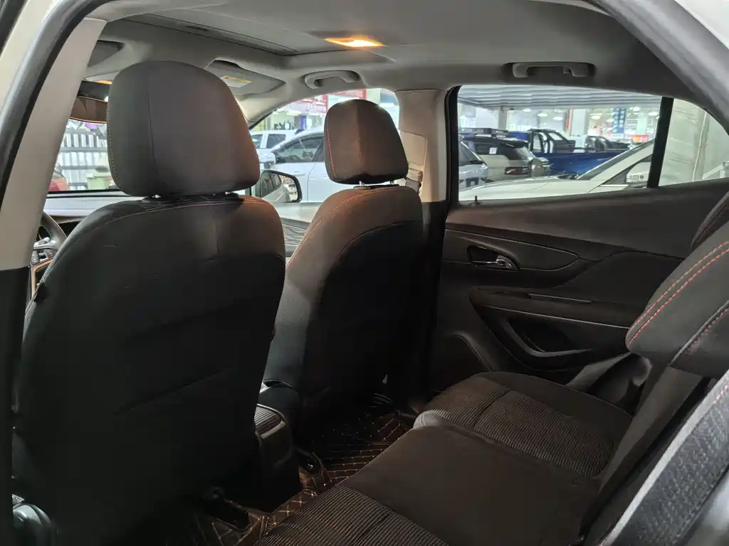 Buick Encore — миниатюра 7