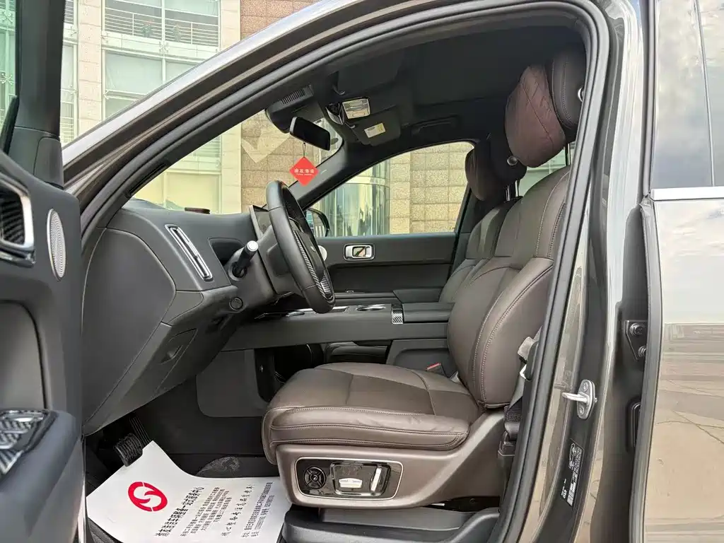 Li Auto Li L8 — миниатюра 11
