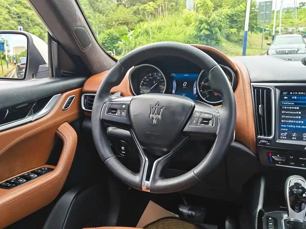 Maserati Levante — миниатюра 12