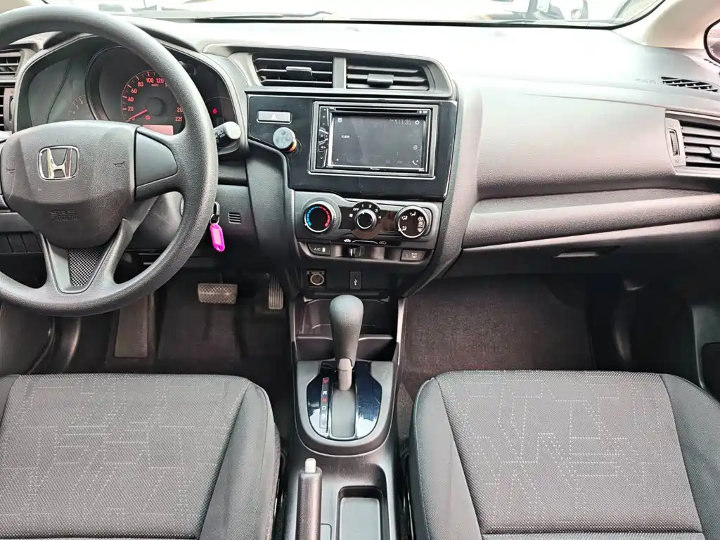 Honda Fit — миниатюра 17