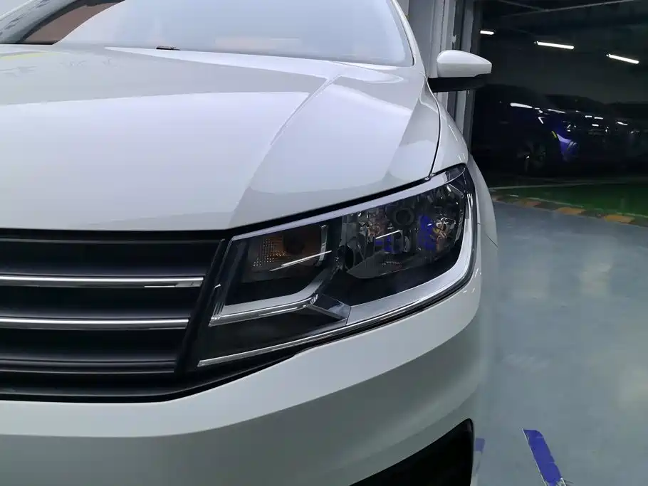 Volkswagen Santana — миниатюра 5