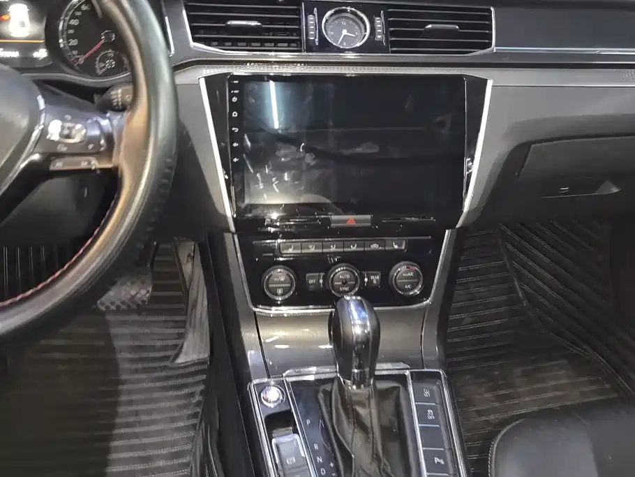 Volkswagen Passat — миниатюра 13