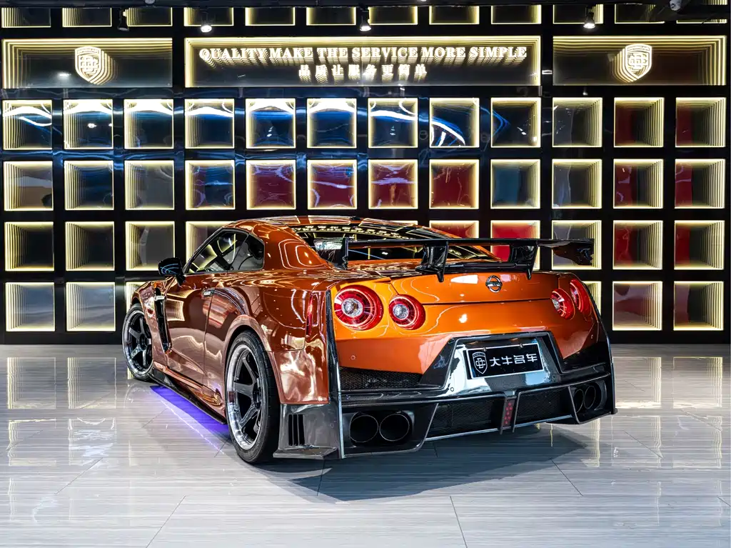Nissan GT-R — миниатюра 4