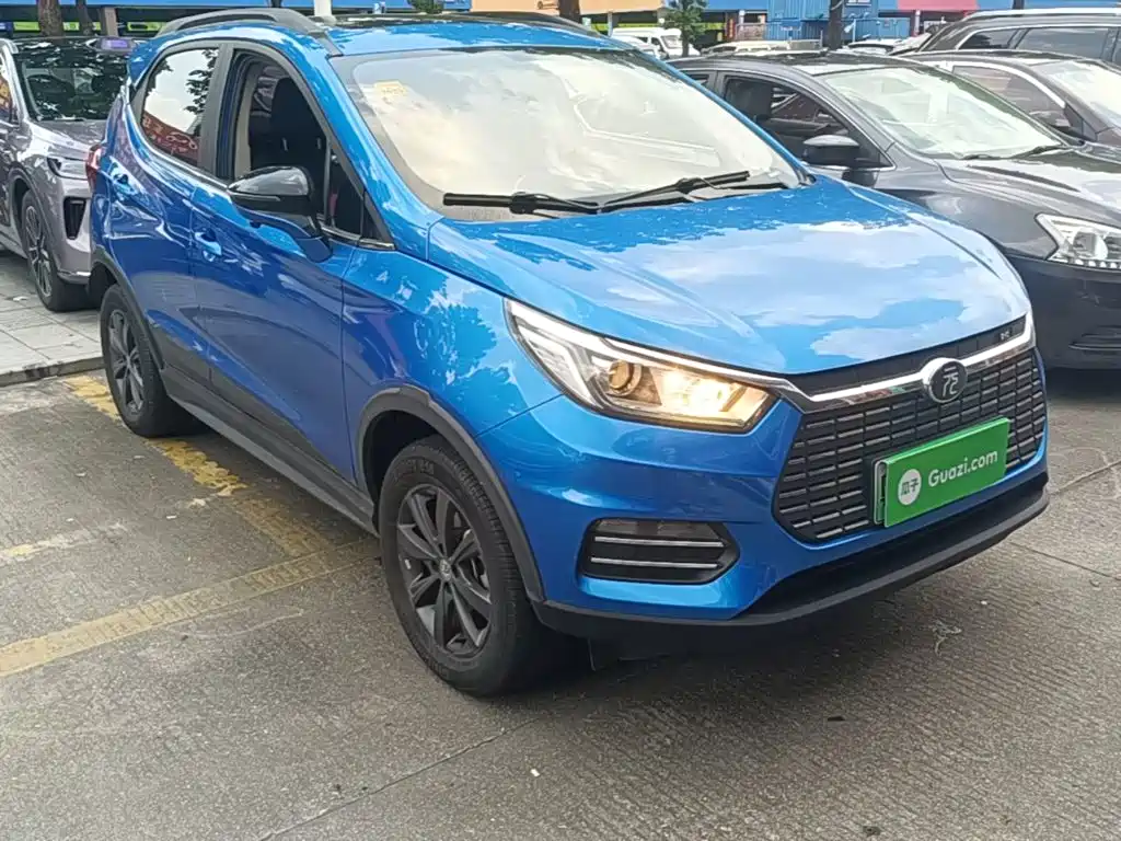 BYD Yuan EV — миниатюра 4