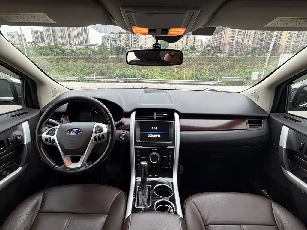 Ford Edge (Import) — миниатюра 4