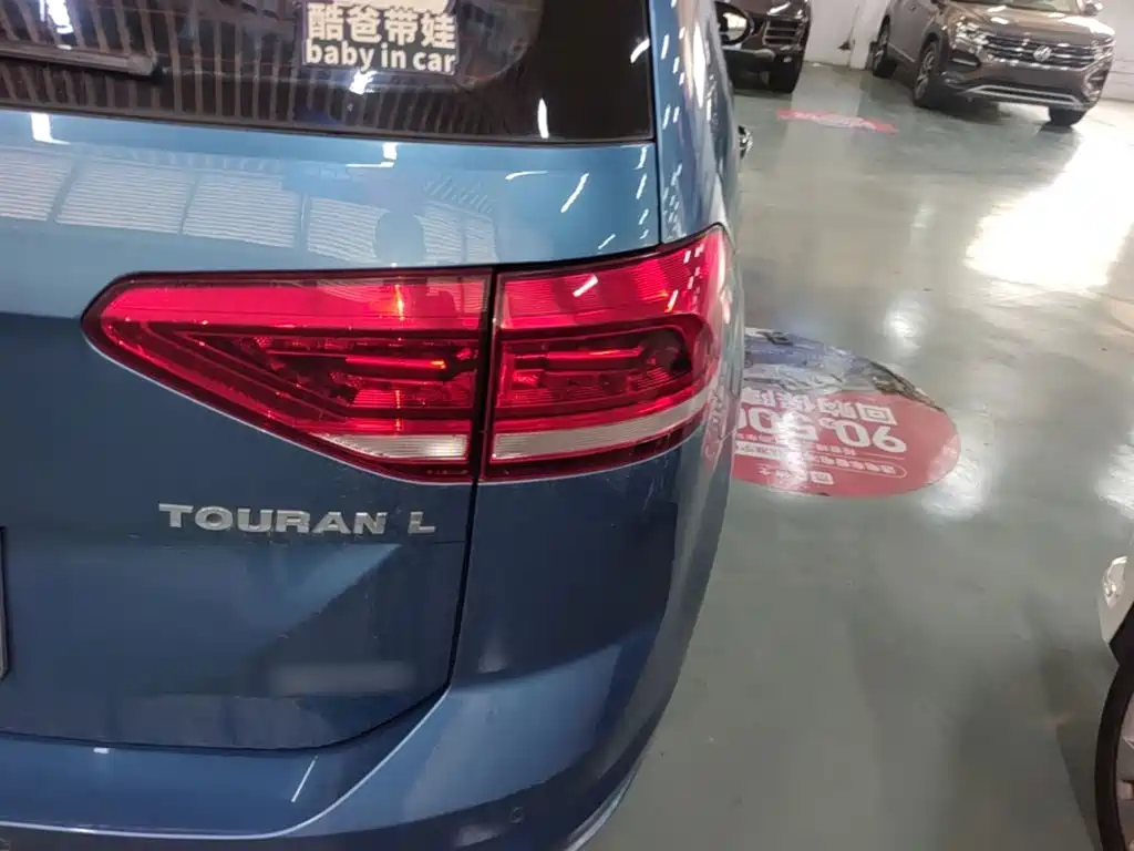 Volkswagen Touran — миниатюра 8