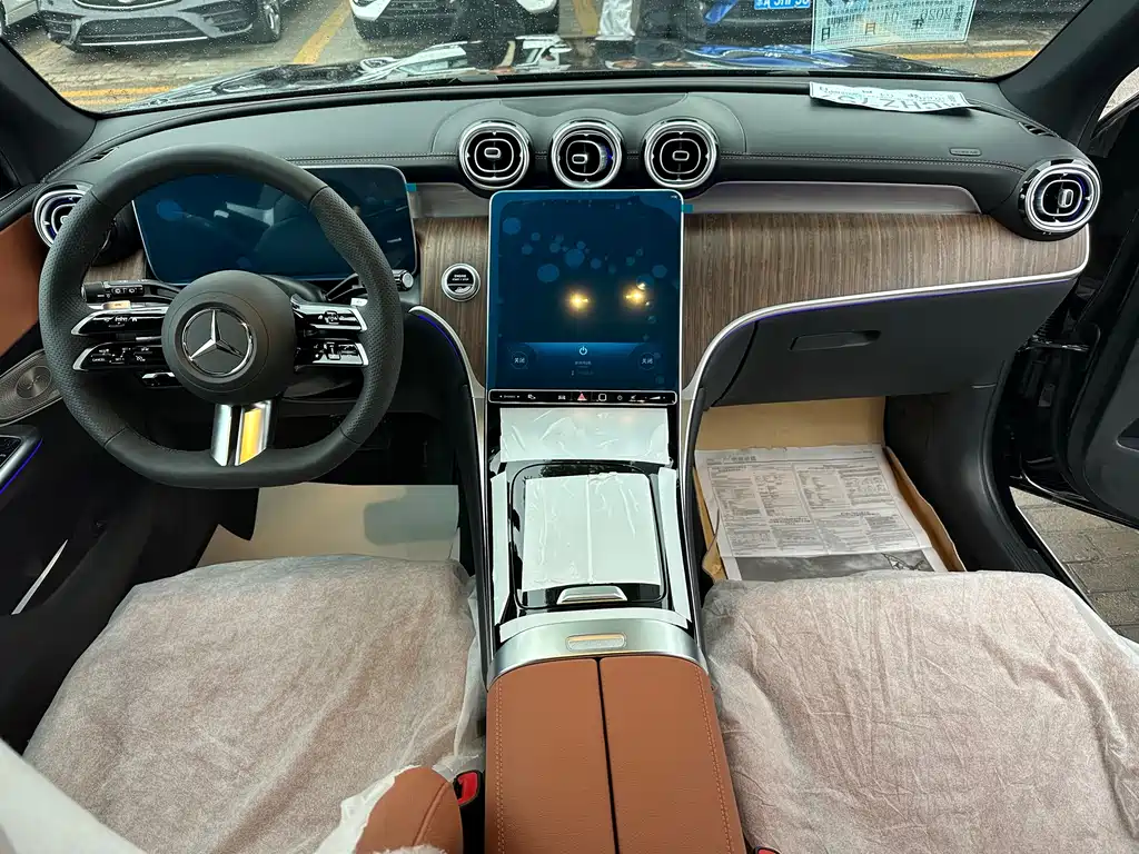 Mercedes-Benz GLC 2026 GLC 300 L 4MATIC 5 мест
