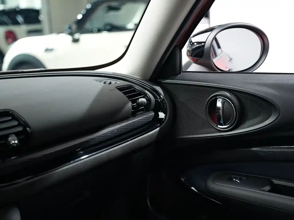 MINI Mini Clubman — миниатюра 3
