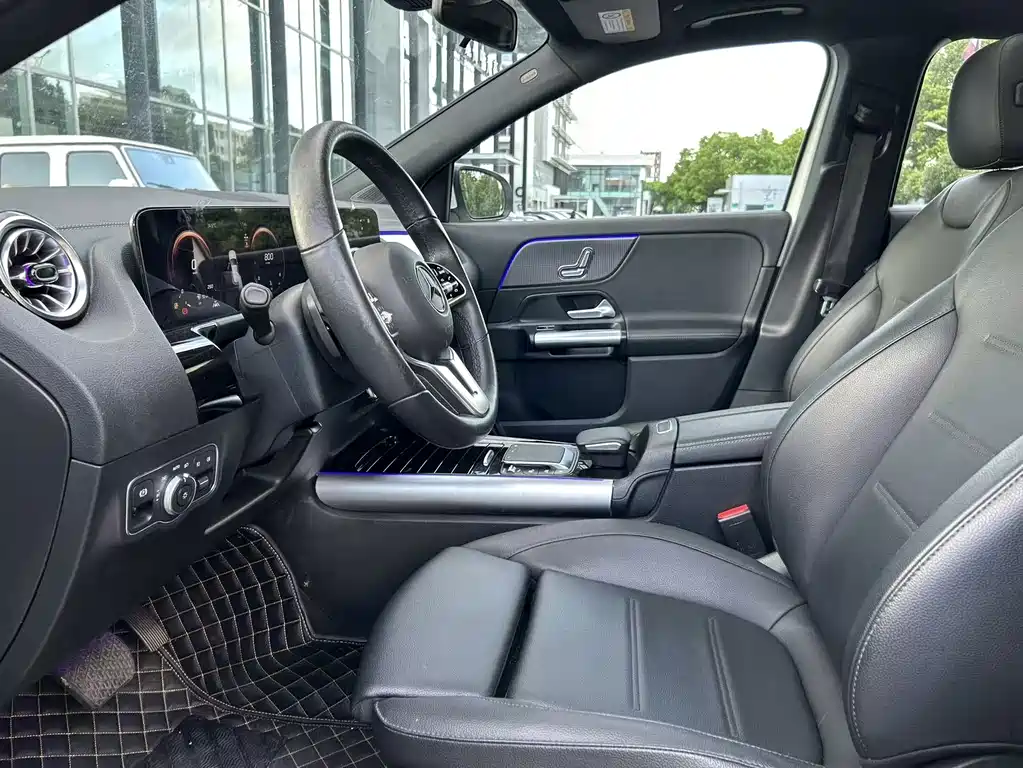 Mercedes-Benz GLA — миниатюра 10