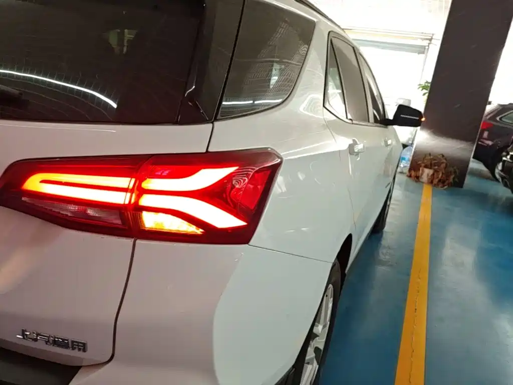 Chevrolet Equinox — миниатюра 8