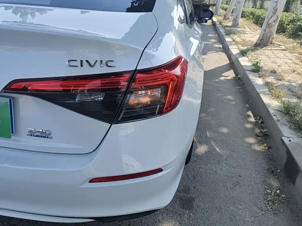 Honda Civic — миниатюра 8