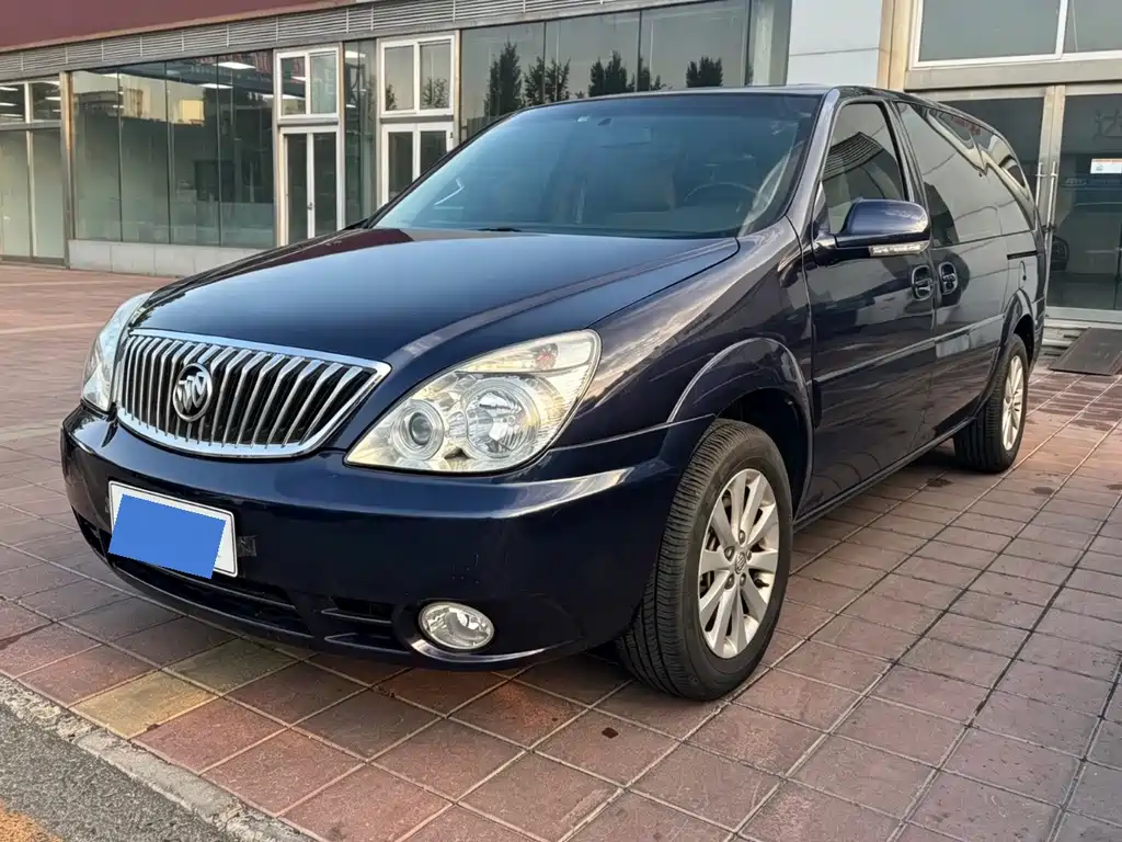 Buick GL8 — миниатюра 2