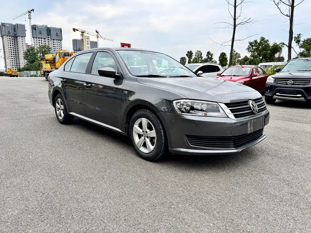 Volkswagen Lavida — миниатюра 3