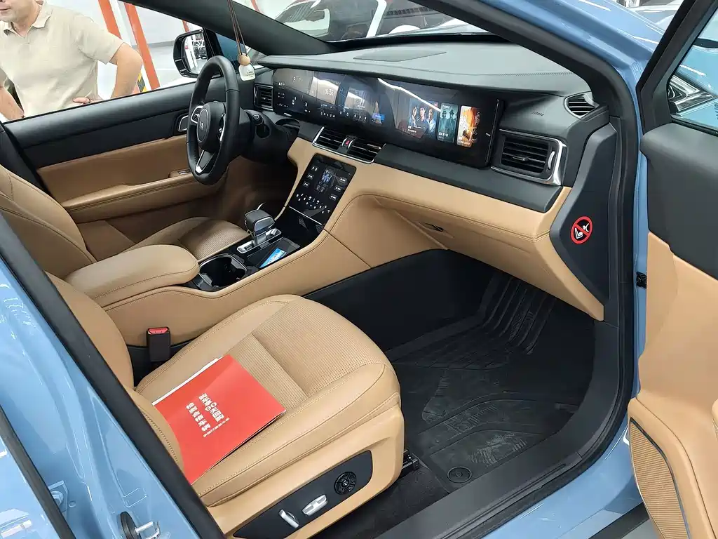 Li Auto Li ONE — миниатюра 4