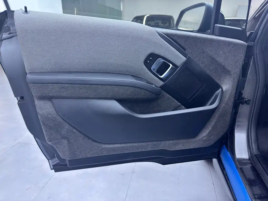 BMW i3 (Import) — миниатюра 9