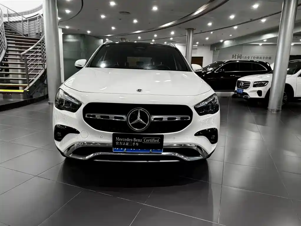 Mercedes-Benz GLA — миниатюра 8