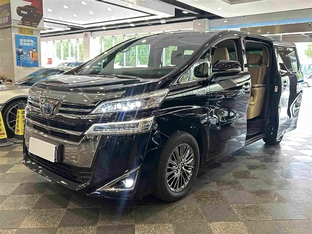 Toyota Vellfire 2019 2.5L HV Luxury