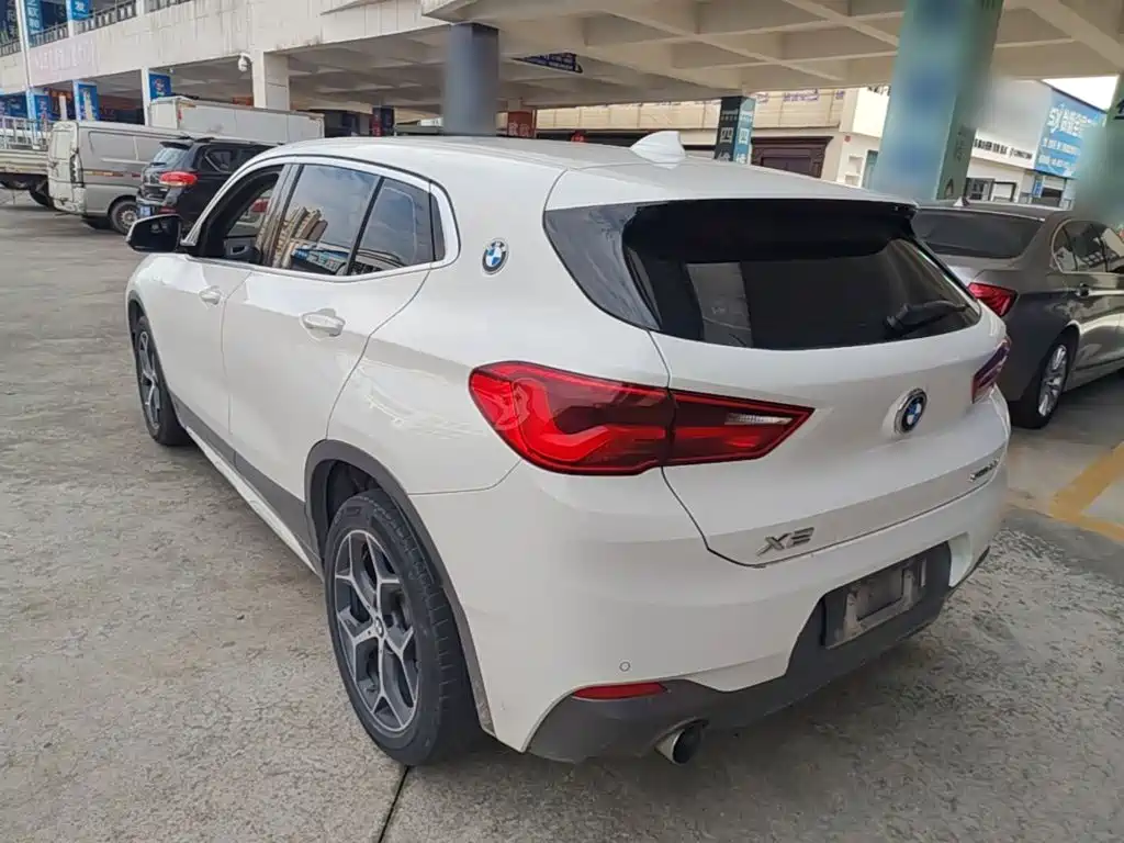 BMW X2 (Import) — миниатюра 5