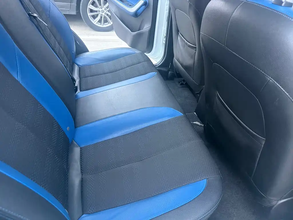 Chery New Energy Tiggo 3xe — миниатюра 5