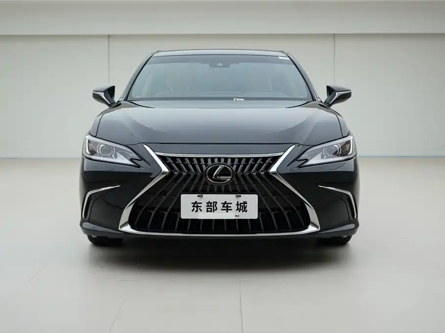 Lexus ES — миниатюра 2