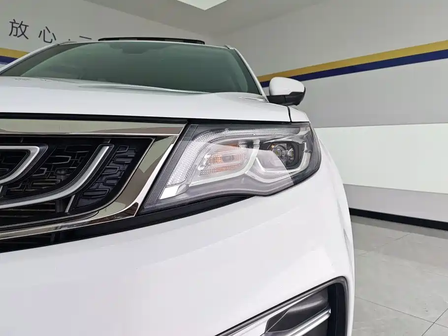 Geely Boyue — миниатюра 5