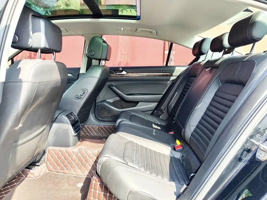 Volkswagen Magotan — миниатюра 6