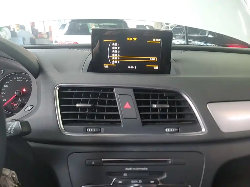 Audi Q3 — миниатюра 13