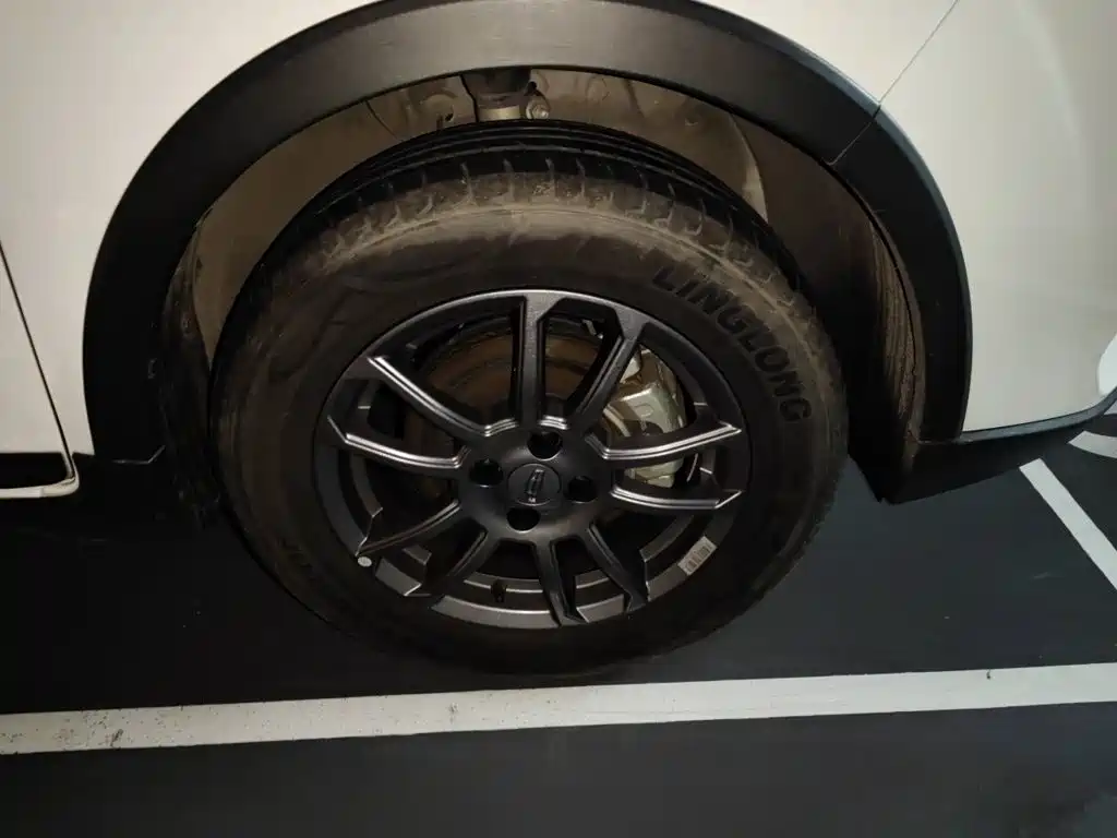Geely Vision X3 — миниатюра 24