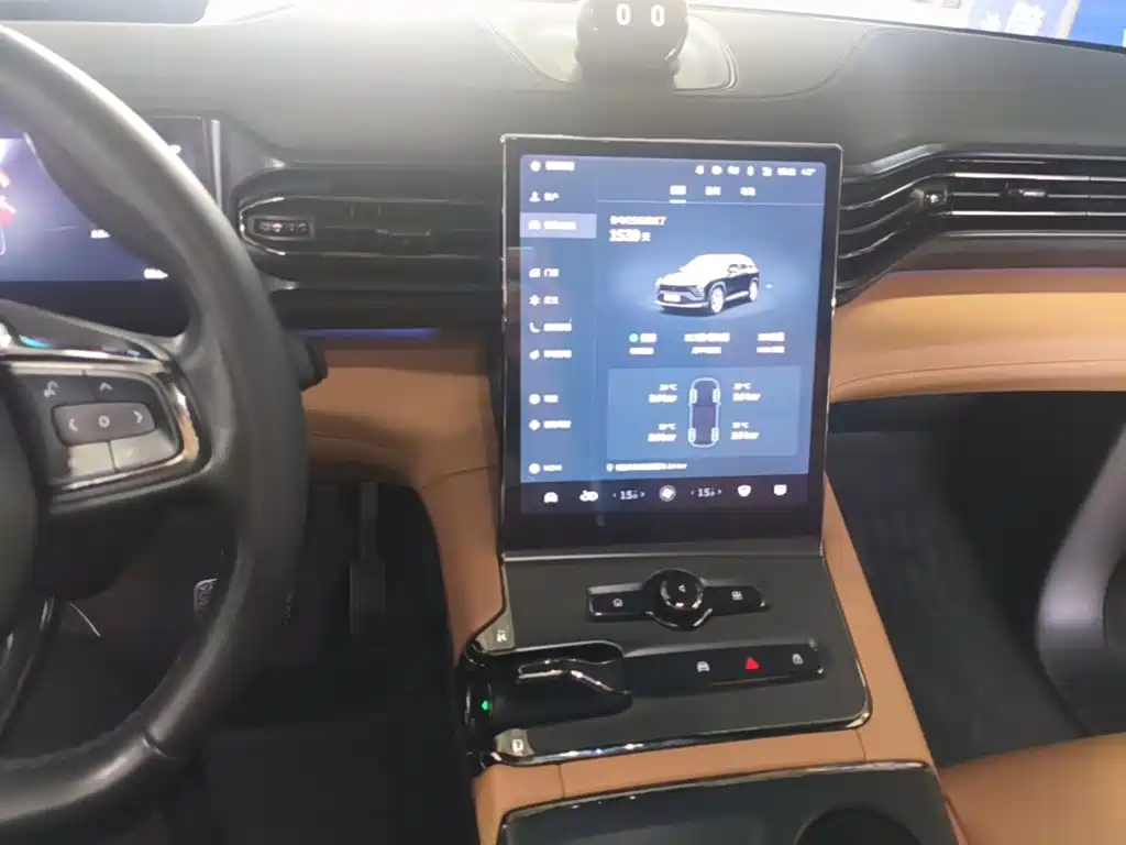 NIO ES6 — миниатюра 13