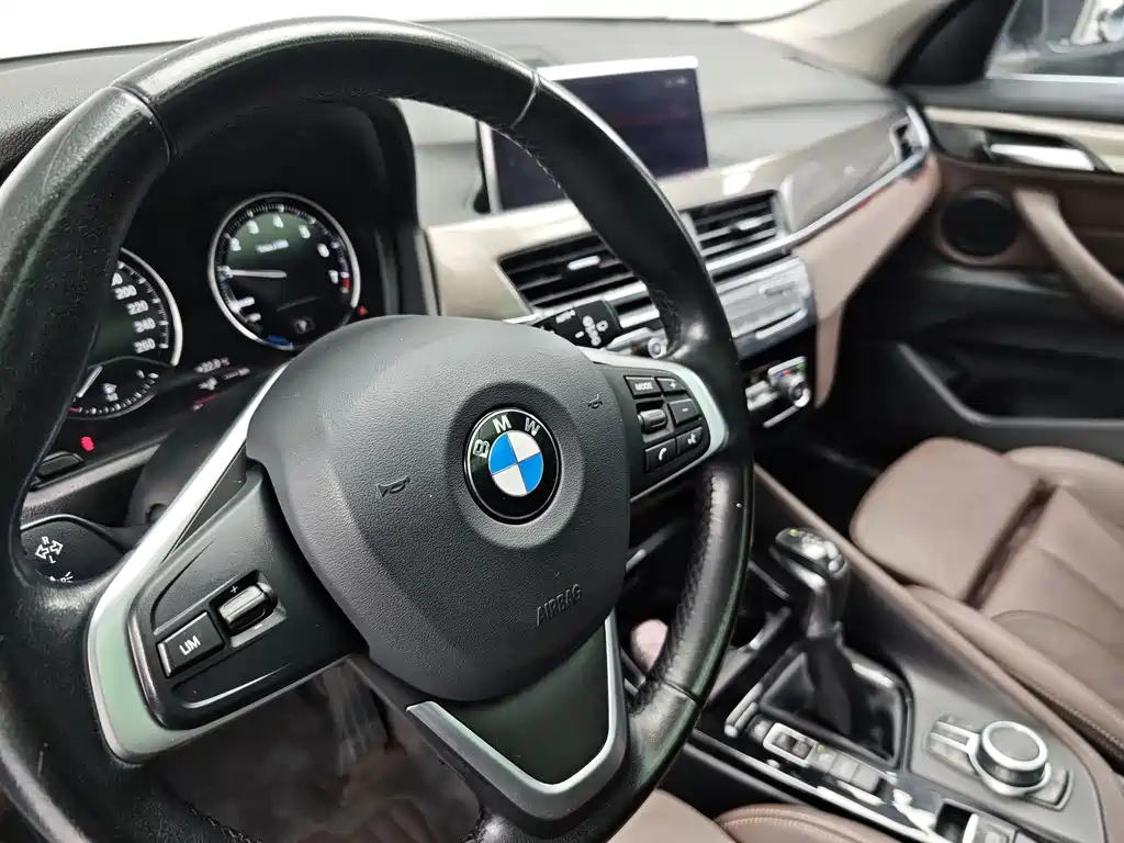 BMW X1 New Energy — миниатюра 10