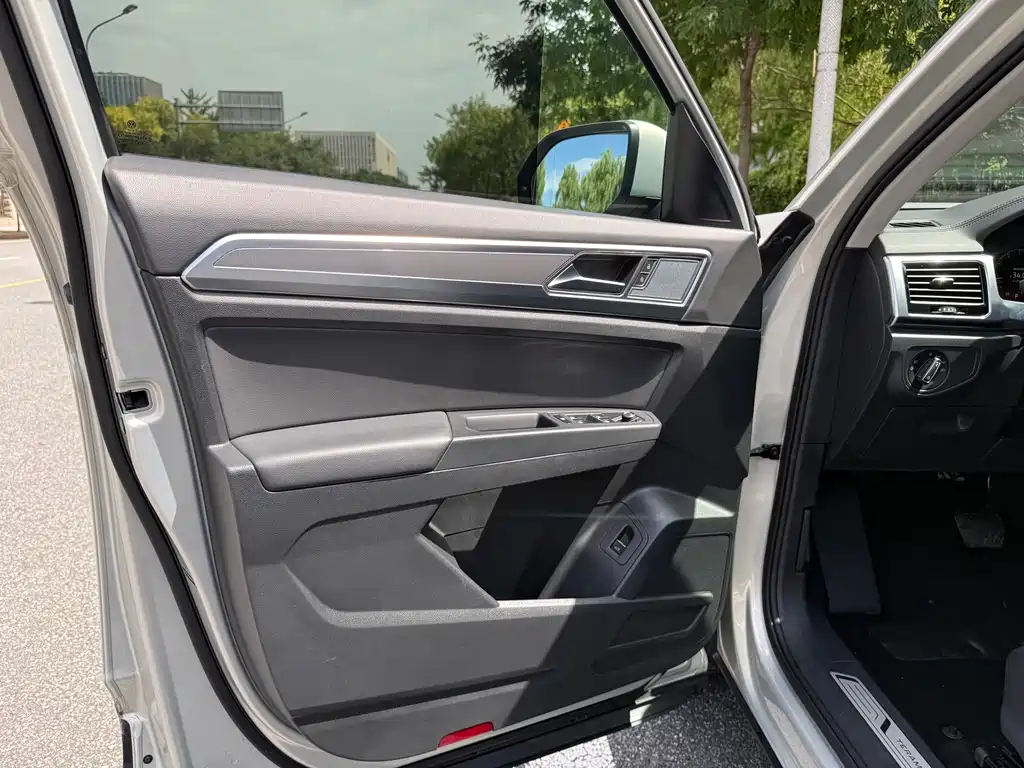 Volkswagen Teramont — миниатюра 24
