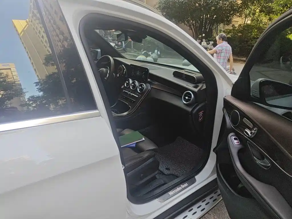 Mercedes-Benz GLC — миниатюра 19