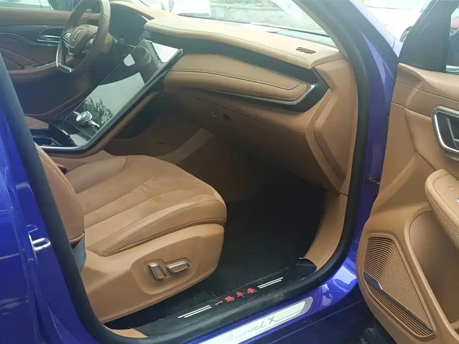Roewe MARVEL X — миниатюра 7