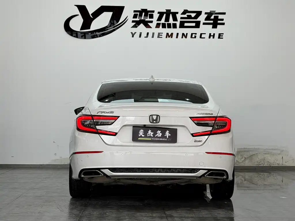 Honda Accord — миниатюра 9