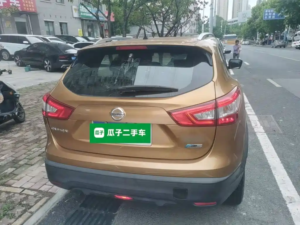 Nissan Qashqai — миниатюра 6