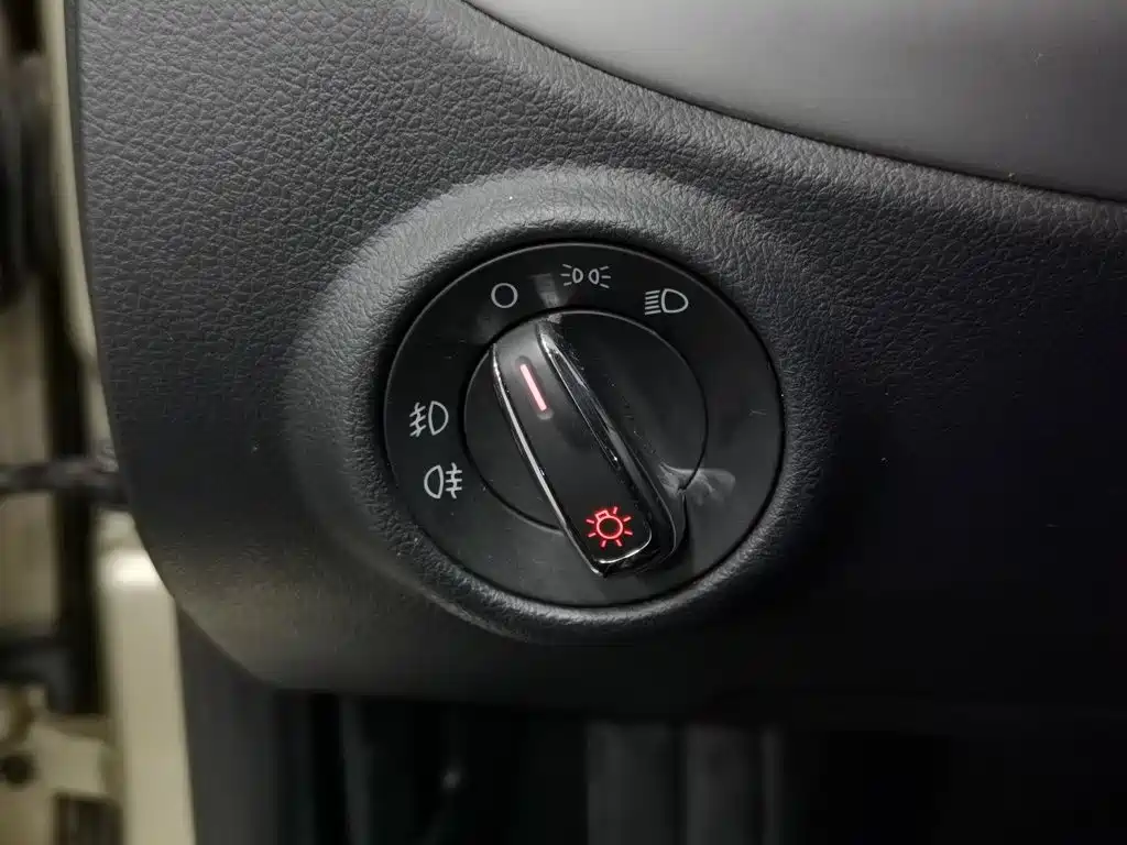 Volkswagen Lavida — миниатюра 21