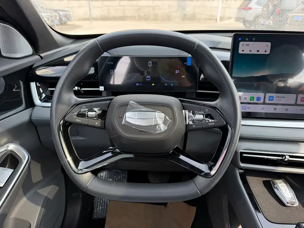 Geely Boyue — миниатюра 11